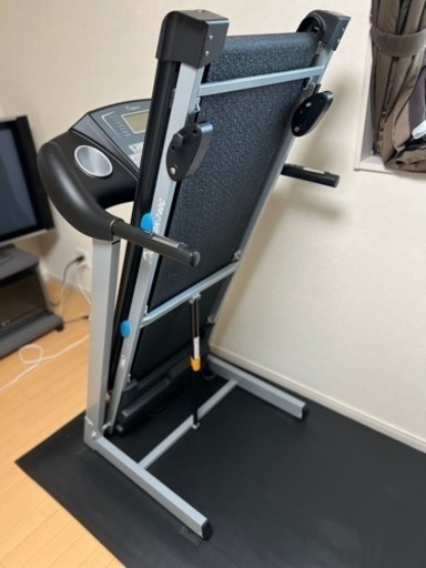 本格派 使用回数少な目 ランニングマシン　ルームランナー　MAX16km ②