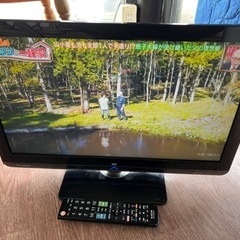 アクオス　液晶テレビ　22インチ