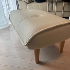 オットマン　アイボリーの画像
