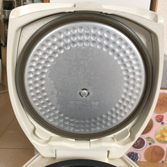 TOSHIBA 炊飯器　5.5合炊きの画像