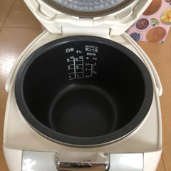 TOSHIBA 炊飯器　5.5合炊きの画像