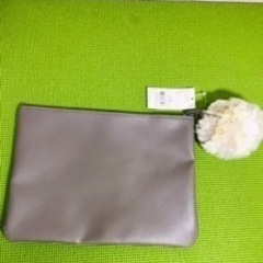 earth music & ecologyクラッチバック　タグ付き　未使用品の画像