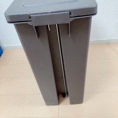 ペールボックス　ブラウンの画像