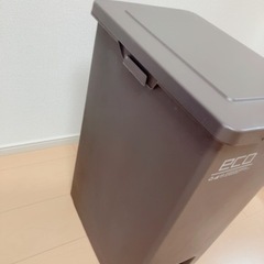 ペールボックス　ブラウンの画像