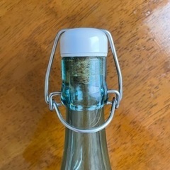 クリップボトル　ガラス瓶の画像