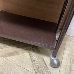 4段ワゴンの画像