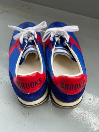 BROOKS スニーカー(決まりました)