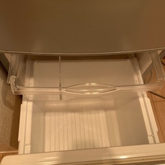 2ドア冷蔵庫の画像