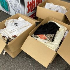 在庫処分品 中古ウール着物、喪服、男性着物などまとめて3箱 生地...