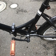 「早い者勝ち」カゴ付き折りたたみ自転車の画像