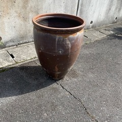 大きな壺　鉢　メダカ入れ　金魚　つぼ