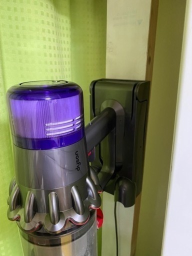 ダイソン V11  fluffy掃除機