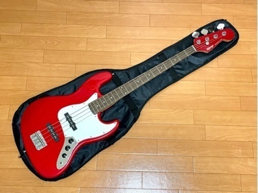 【お値下げ】エレキベース　レッド