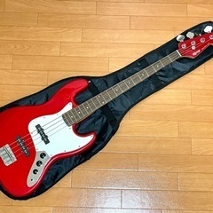 【お値下げ】エレキベース　レッドの画像