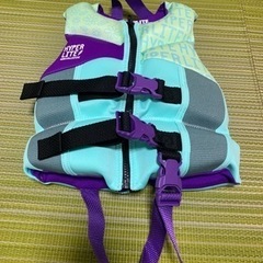 ほぼ新品　キッズ用ライフジャケットの画像