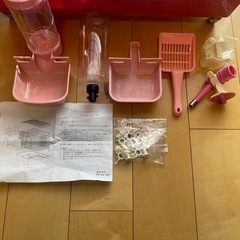 🎀猫　うさぎ　小動物　2段ケージ コンパクト 自動餌やり器 水飲み 小動物 ピンク色 コンパクトサイズの画像