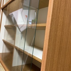 食器棚の画像