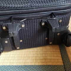 【お取引中！】キャリーバックの画像