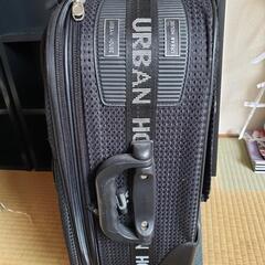 【お取引中！】キャリーバックの画像