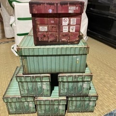 100均の箱　あげます。
