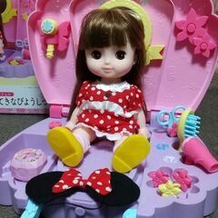 値下げしました。ソラン人形と美容室セットですの画像