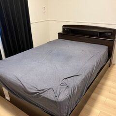ニトリベッドフレーム(ダブル、マットレスなし)