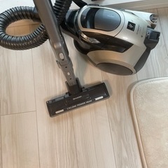 SHARP シャープ　サイクロン　床移動型電気掃除機　自走式パワーヘッド搭載の画像