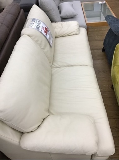 KE-54【ご来店頂ける方限定】IDC大塚　L/Sコンフォート　総本革　3シーターソファ　ベージュ