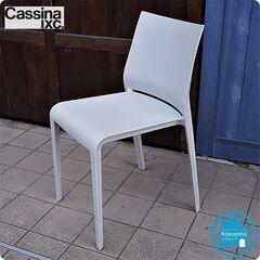 Cassina ixc.(カッシーナ・イクスシー) 取扱いのDESALTO(デサルト) RIGA(リーガ)スタッキングチェアです。細部まで究極を追及して設計されたダイニングチェア。CD417