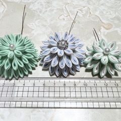 つまみ細工 ヘアアクセサリー 和装 卒業式 結婚式 成人式 お宮参り つまみ細工髪飾り 素材の画像