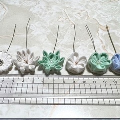 つまみ細工 ヘアアクセサリー 和装 卒業式 結婚式 成人式 お宮参り つまみ細工髪飾り 素材の画像