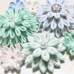 つまみ細工 ヘアアクセサリー 和装 卒業式 結婚式 成人式 お宮参り つまみ細工髪飾り 素材の画像