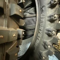 値下げ！　スパイクタイヤ　バイク用の画像