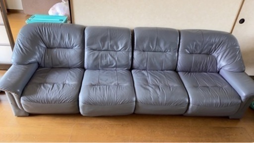 4人掛けソファー