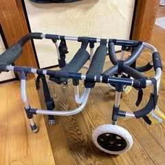 ■犬用車椅子 歩行器 中型犬用4輪車いす 8kg～17kg位 