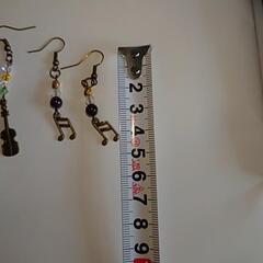 ハンドメイド ピアス2点の画像