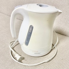 T-fal 1.2L 電気ケトル　電気ポット　湯沸かし器の画像