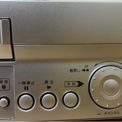 S VHS ビデオカセットレコーダー　Victor HR S600の画像