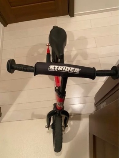 ストライダー　赤　レッド　12インチ