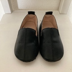 黒の合皮くつ14cm