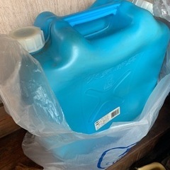ガレージセール　灯油　油
