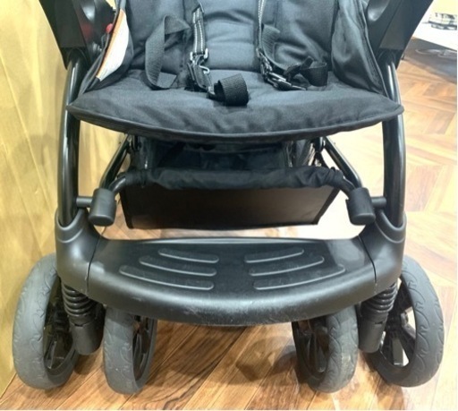 ★中古品　シット&スタンド 2人乗り折り畳みベビーカー