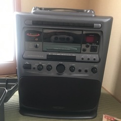 カラオケシステム　CD&カセット付き