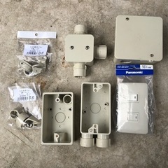 電気ボックスとスイッチパネル　オマケ