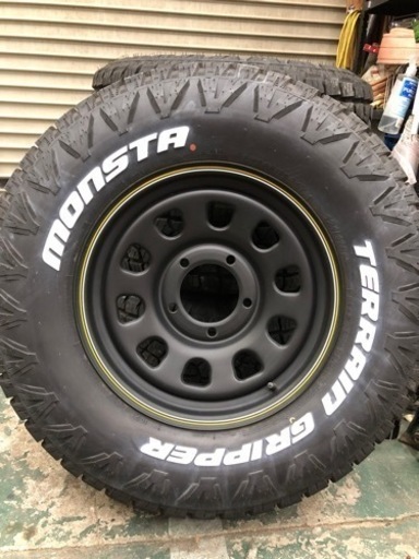引取り限定　285/70R17 MONSTA TERRAIN GRIPPER 20年製 バリ山 デイトナ風スチール　テッチン タイヤホイール セット ランクル 100