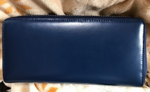 素敵な牛革長財布