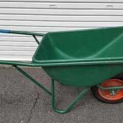 ★倉庫保管品　未使用　一輪車　ネコ★