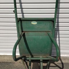 ★倉庫保管品　未使用　一輪車　ネコ★の画像
