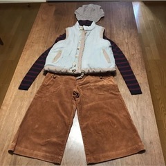 ベスト＆タートルネック＆パンツ＆帽子４点セットです★の画像