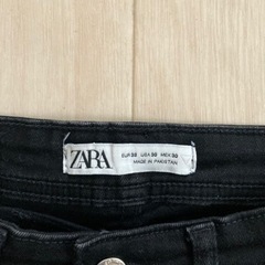 ZARA men'sパンツの画像